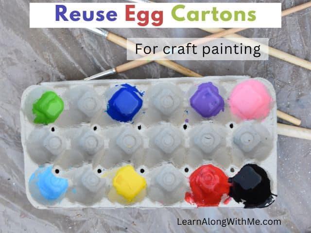 Egg carton uses - use the egg carton to hold your paint for craft proejects (paint wells)